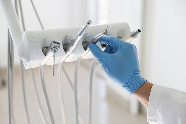 Professional Tooth Extraction technician working in Wynnewood, OK